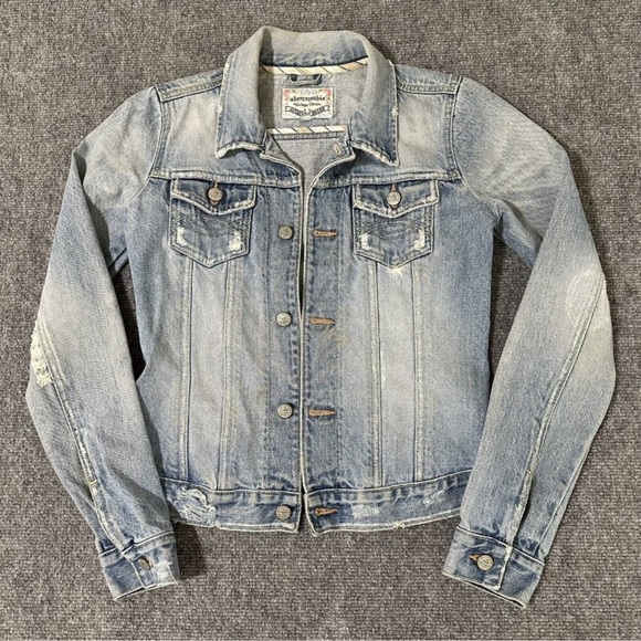 Abercrombie Vintage Denim Jacket Womens Small- Definitely fits like an XS! - Picture 1 of 8